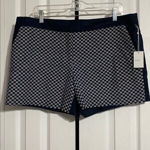Dalia NWT cotton blend shorts size 14